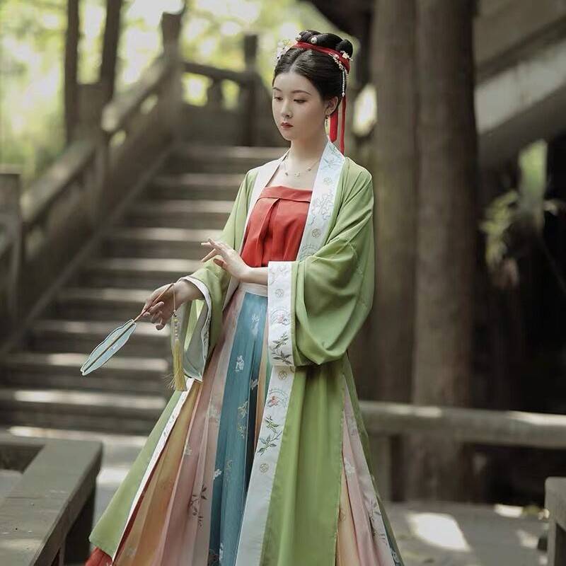 出租兰若庭汉服宋制百迭宋抹对襟吊带渐变此间春色三件套