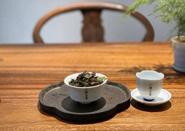 沸水，是好茶的试金石，温水冲泡的茶叶，连好茶的入场券都得不到