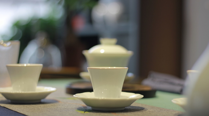 泡茶时哪些方法是错误的？专业茶艺师为你讲解