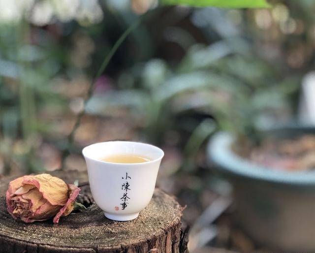沸水，是好茶的试金石，温水冲泡的茶叶，连好茶的入场券都得不到